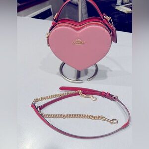 COACH Valentines Edition in MINT CONDITION ❣️